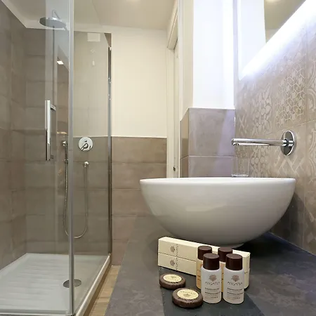 ゲストハウス Capricci Romani 4*